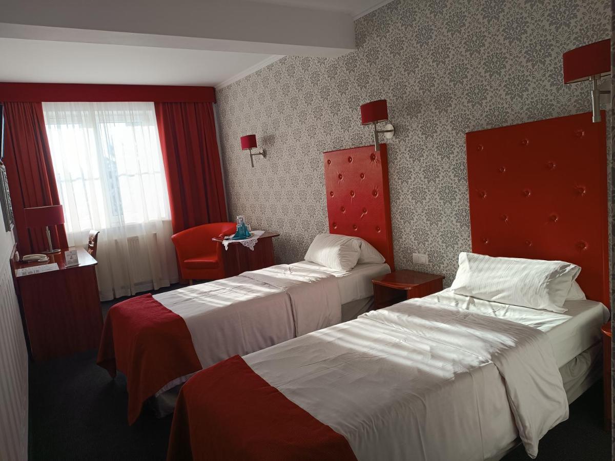 Amigo Hotel Sulejówek Kültér fotó