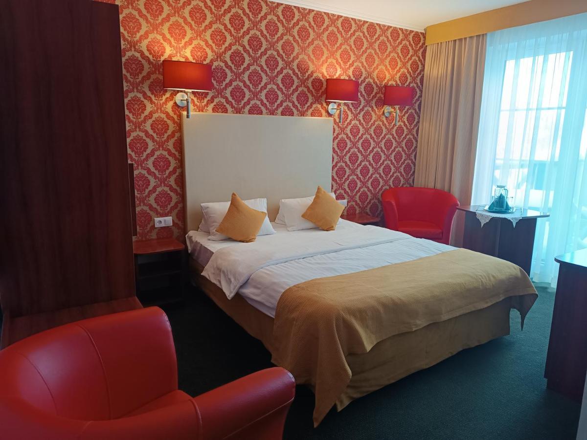 Amigo Hotel Sulejówek Kültér fotó