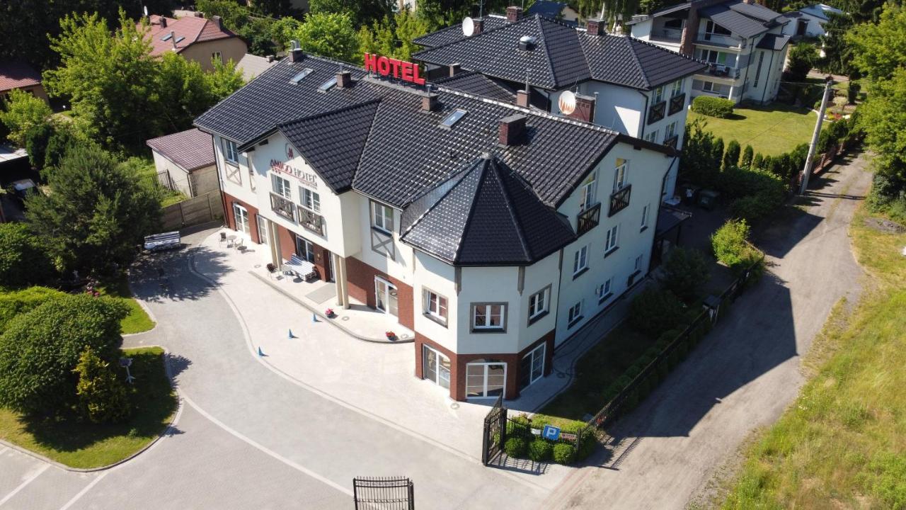 Amigo Hotel Sulejówek Kültér fotó